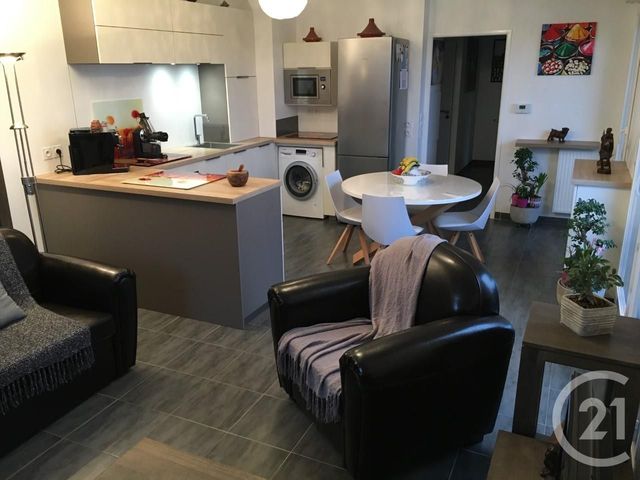 Appartement F3 à vendre - 3 pièces - 60.6 m2 - MARTIGUES - 13 - PROVENCE-ALPES-COTE-D-AZUR - Century 21 Icaza Immobilier Appartement F3 à vendre - 3 pièces - 60.6 m2 - MARTIGUES - 13 - PROVENCE-ALPES-COTE-D-AZUR - Century 21 Icaza Immobilier