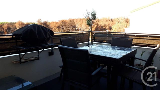 Appartement F3 à vendre - 3 pièces - 60.6 m2 - MARTIGUES - 13 - PROVENCE-ALPES-COTE-D-AZUR - Century 21 Icaza Immobilier Appartement F3 à vendre - 3 pièces - 60.6 m2 - MARTIGUES - 13 - PROVENCE-ALPES-COTE-D-AZUR - Century 21 Icaza Immobilier