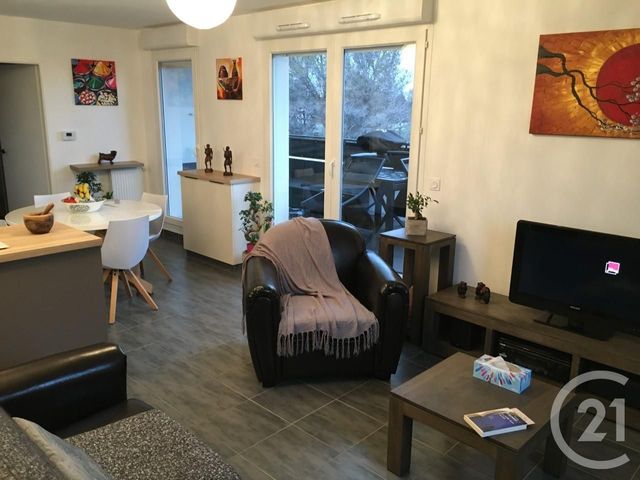 Appartement F3 à vendre - 3 pièces - 60.6 m2 - MARTIGUES - 13 - PROVENCE-ALPES-COTE-D-AZUR - Century 21 Icaza Immobilier Appartement F3 à vendre - 3 pièces - 60.6 m2 - MARTIGUES - 13 - PROVENCE-ALPES-COTE-D-AZUR - Century 21 Icaza Immobilier
