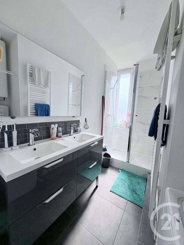 Appartement F4 à louer - 4 pièces - 75.5 m2 - MARTIGUES - 13 - PROVENCE-ALPES-COTE-D-AZUR - Century 21 Icaza Immobilier