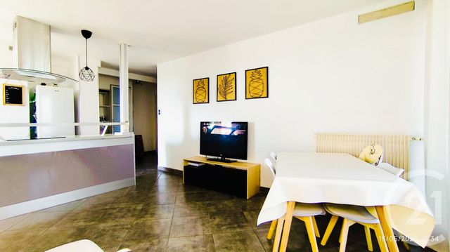 Appartement T3 à vendre - 3 pièces - 58.98 m2 - PORT DE BOUC - 13 - PROVENCE-ALPES-COTE-D-AZUR - Century 21 Icaza Immobilier