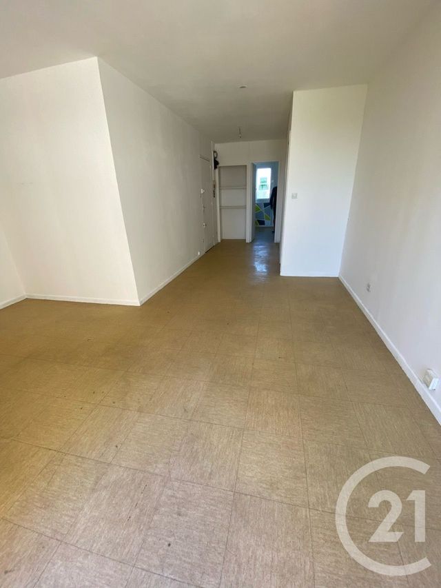 Appartement F3 à vendre - 3 pièces - 66.0 m2 - PORT DE BOUC - 13 - PROVENCE-ALPES-COTE-D-AZUR - Century 21 Icaza Immobilier
