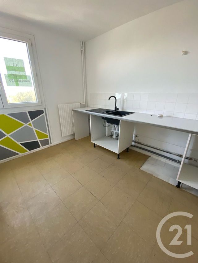 Appartement F3 à vendre - 3 pièces - 66.0 m2 - PORT DE BOUC - 13 - PROVENCE-ALPES-COTE-D-AZUR - Century 21 Icaza Immobilier