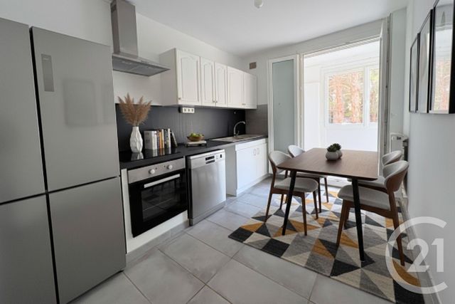 Appartement F4 à vendre - 4 pièces - 74.0 m2 - MARTIGUES - 13 - PROVENCE-ALPES-COTE-D-AZUR - Century 21 Icaza Immobilier