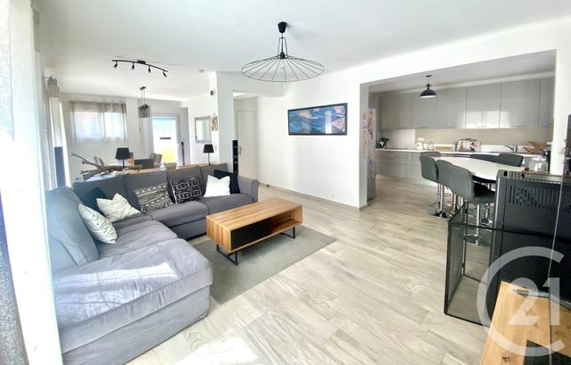 maison à vendre - 5 pièces - 128.0 m2 - ST MITRE LES REMPARTS - 13 - PROVENCE-ALPES-COTE-D-AZUR - Century 21 Icaza Immobilier