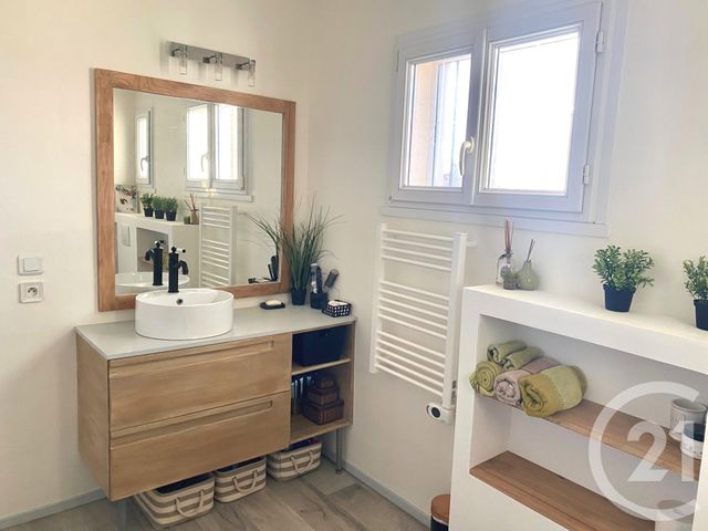 maison à vendre - 5 pièces - 128.0 m2 - ST MITRE LES REMPARTS - 13 - PROVENCE-ALPES-COTE-D-AZUR - Century 21 Icaza Immobilier