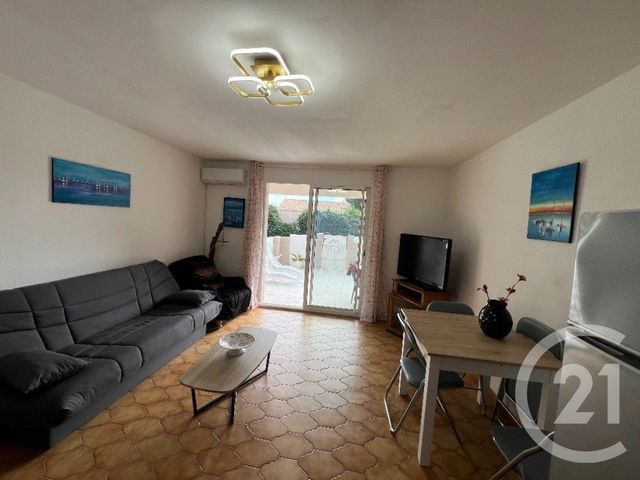 Afficher la photo en grand Appartement T2 à vendre - 2 pièces - 31.5 m2 - MARTIGUES - 13 - PROVENCE-ALPES-COTE-D-AZUR - Century 21 Icaza Immobilier