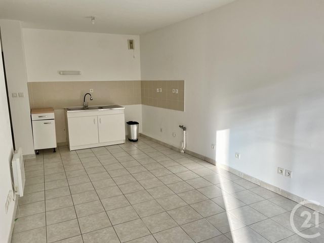 Appartement T2 à louer - 2 pièces - 45.24 m2 - MARTIGUES - 13 - PROVENCE-ALPES-COTE-D-AZUR - Century 21 Icaza Immobilier