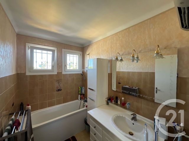 maison à vendre - 5 pièces - 118.0 m2 - PORT DE BOUC - 13 - PROVENCE-ALPES-COTE-D-AZUR - Century 21 Icaza Immobilier