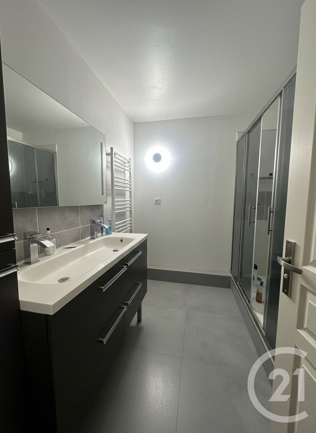 Appartement T4 à vendre - 4 pièces - 80.0 m2 - MARTIGUES - 13 - PROVENCE-ALPES-COTE-D-AZUR - Century 21 Icaza Immobilier