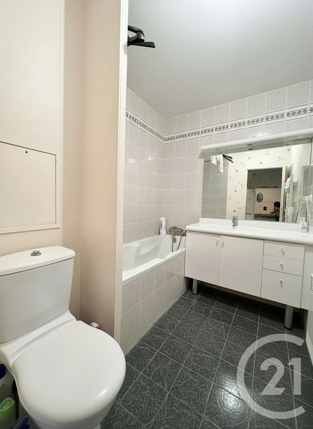 Appartement à vendre - 2 pièces - 38.5 m2 - MARTIGUES - 13 - PROVENCE-ALPES-COTE-D-AZUR - Century 21 Icaza Immobilier