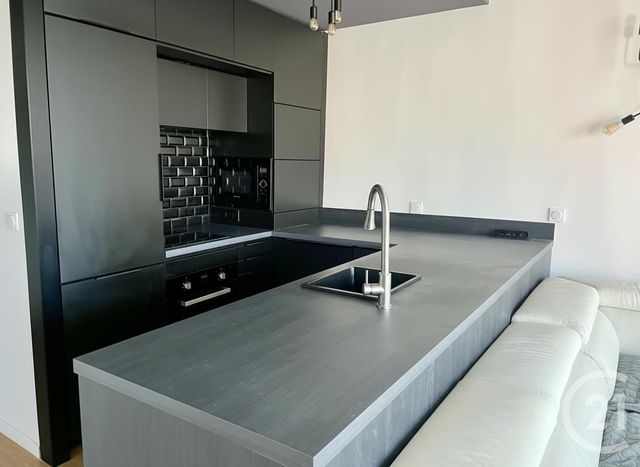 Appartement T2 à louer - 2 pièces - 52.14 m2 - MARTIGUES - 13 - PROVENCE-ALPES-COTE-D-AZUR - Century 21 Icaza Immobilier