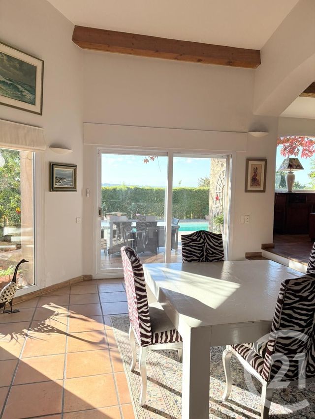maison à vendre - 5 pièces - 152.0 m2 - ST MITRE LES REMPARTS - 13 - PROVENCE-ALPES-COTE-D-AZUR - Century 21 Icaza Immobilier