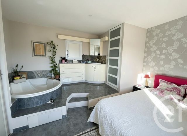 maison à vendre - 5 pièces - 152.0 m2 - ST MITRE LES REMPARTS - 13 - PROVENCE-ALPES-COTE-D-AZUR - Century 21 Icaza Immobilier