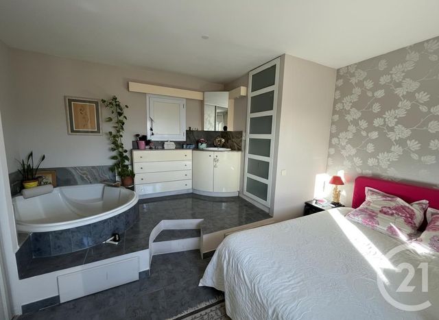 maison à vendre - 5 pièces - 156.0 m2 - ST MITRE LES REMPARTS - 13 - PROVENCE-ALPES-COTE-D-AZUR - Century 21 Icaza Immobilier