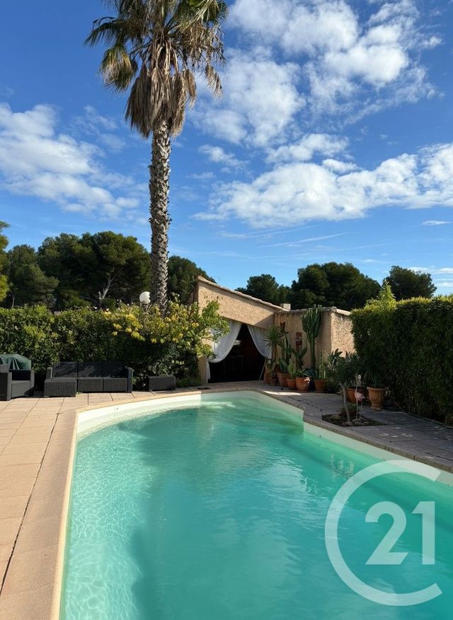 maison à vendre - 5 pièces - 152.0 m2 - ST MITRE LES REMPARTS - 13 - PROVENCE-ALPES-COTE-D-AZUR - Century 21 Icaza Immobilier