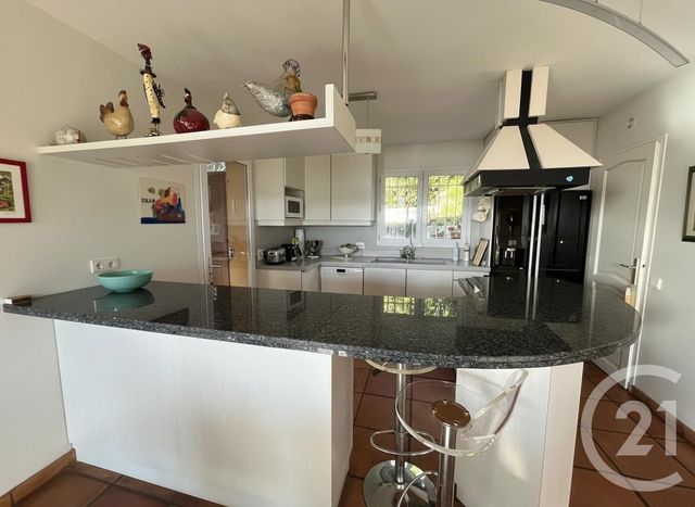 maison à vendre - 5 pièces - 152.0 m2 - ST MITRE LES REMPARTS - 13 - PROVENCE-ALPES-COTE-D-AZUR - Century 21 Icaza Immobilier