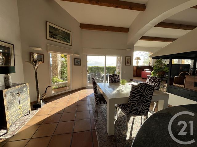maison à vendre - 5 pièces - 156.0 m2 - ST MITRE LES REMPARTS - 13 - PROVENCE-ALPES-COTE-D-AZUR - Century 21 Icaza Immobilier