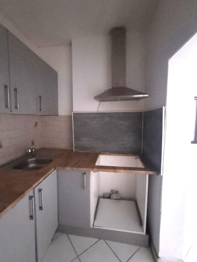 Appartement T2 à louer - 2 pièces - 38.92 m2 - MARTIGUES - 13 - PROVENCE-ALPES-COTE-D-AZUR - Century 21 Icaza Immobilier