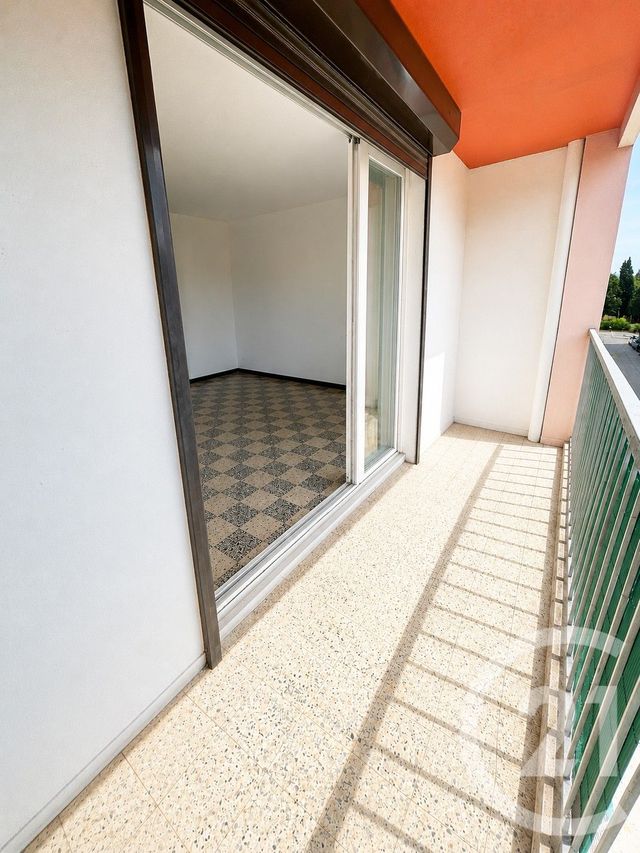 Appartement T3 à vendre - 3 pièces - 63.0 m2 - PORT DE BOUC - 13 - PROVENCE-ALPES-COTE-D-AZUR - Century 21 Icaza Immobilier