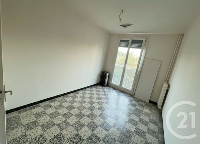 Appartement T3 à vendre - 3 pièces - 63.0 m2 - PORT DE BOUC - 13 - PROVENCE-ALPES-COTE-D-AZUR - Century 21 Icaza Immobilier