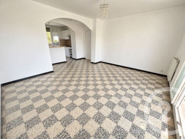 Appartement T3 à vendre - 3 pièces - 63.0 m2 - PORT DE BOUC - 13 - PROVENCE-ALPES-COTE-D-AZUR - Century 21 Icaza Immobilier