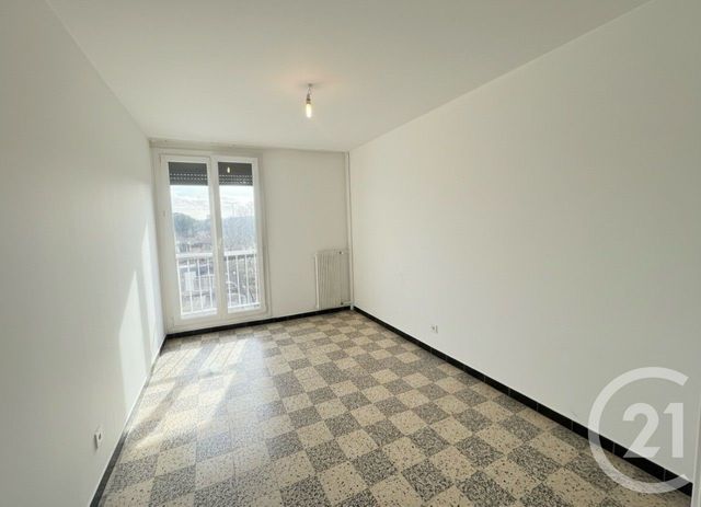 Appartement T3 à vendre - 3 pièces - 63.0 m2 - PORT DE BOUC - 13 - PROVENCE-ALPES-COTE-D-AZUR - Century 21 Icaza Immobilier