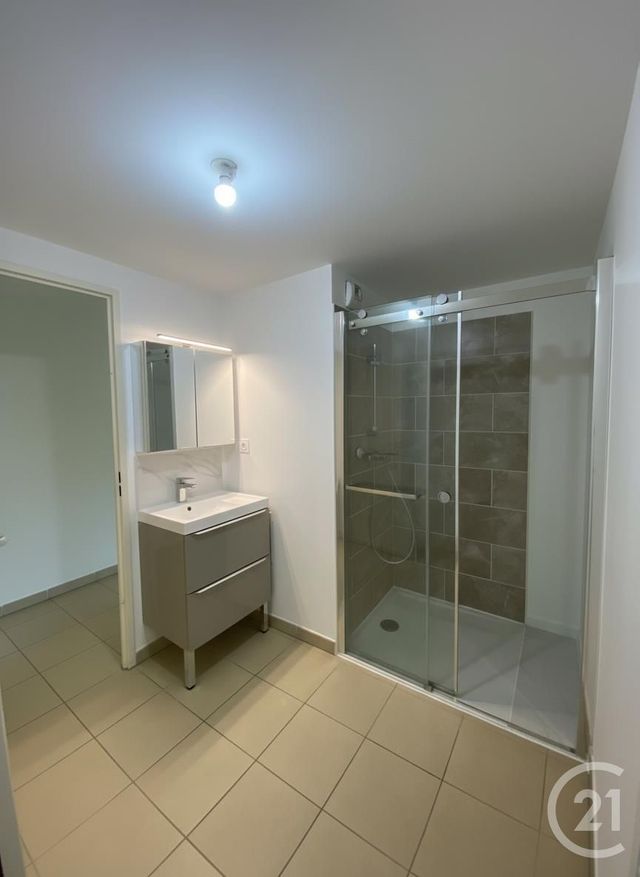 Appartement T3 à louer - 3 pièces - 60.38 m2 - MARTIGUES - 13 - PROVENCE-ALPES-COTE-D-AZUR - Century 21 Icaza Immobilier