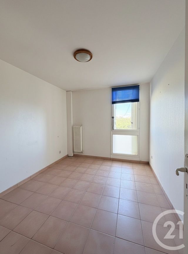 Appartement F4 à vendre - 4 pièces - 80.0 m2 - MARTIGUES - 13 - PROVENCE-ALPES-COTE-D-AZUR - Century 21 Icaza Immobilier