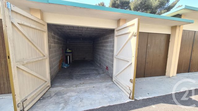 parking à vendre - 14.0 m2 - MARTIGUES - 13 - PROVENCE-ALPES-COTE-D-AZUR - Century 21 Icaza Immobilier