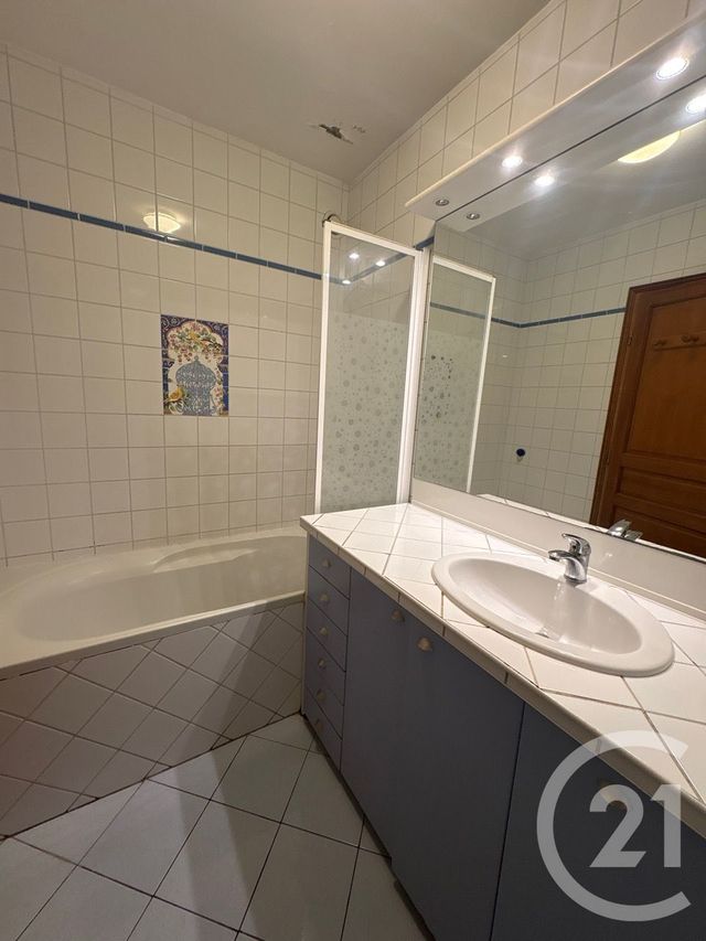 Appartement à vendre - 3 pièces - 79.0 m2 - MARTIGUES - 13 - PROVENCE-ALPES-COTE-D-AZUR - Century 21 Icaza Immobilier