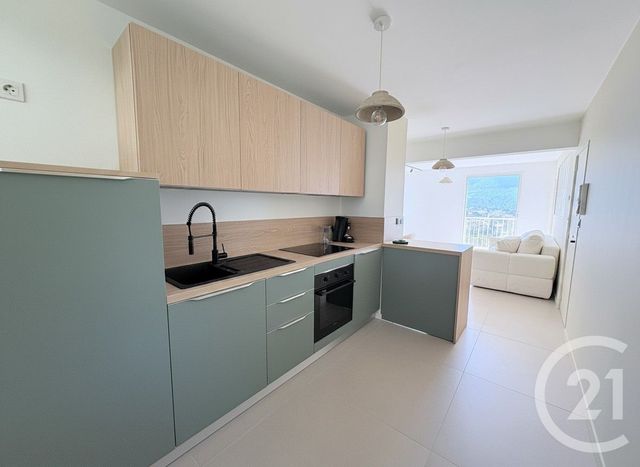 Appartement à vendre - 4 pièces - 67.2 m2 - CASSIS - 13 - PROVENCE-ALPES-COTE-D-AZUR - Century 21 Icaza Immobilier