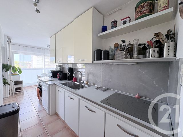 Appartement F5 à vendre - 5 pièces - 92.0 m2 - MARTIGUES - 13 - PROVENCE-ALPES-COTE-D-AZUR - Century 21 Icaza Immobilier
