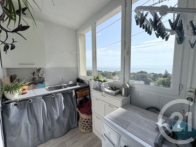 Appartement F5 à vendre - 5 pièces - 92.0 m2 - MARTIGUES - 13 - PROVENCE-ALPES-COTE-D-AZUR - Century 21 Icaza Immobilier