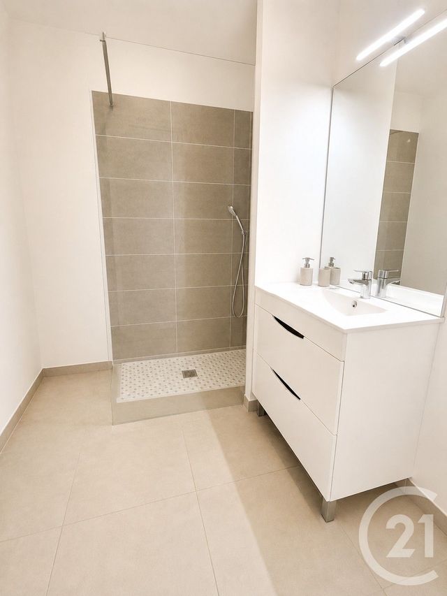 Appartement T4 à vendre - 4 pièces - 105.0 m2 - MARTIGUES - 13 - PROVENCE-ALPES-COTE-D-AZUR - Century 21 Icaza Immobilier