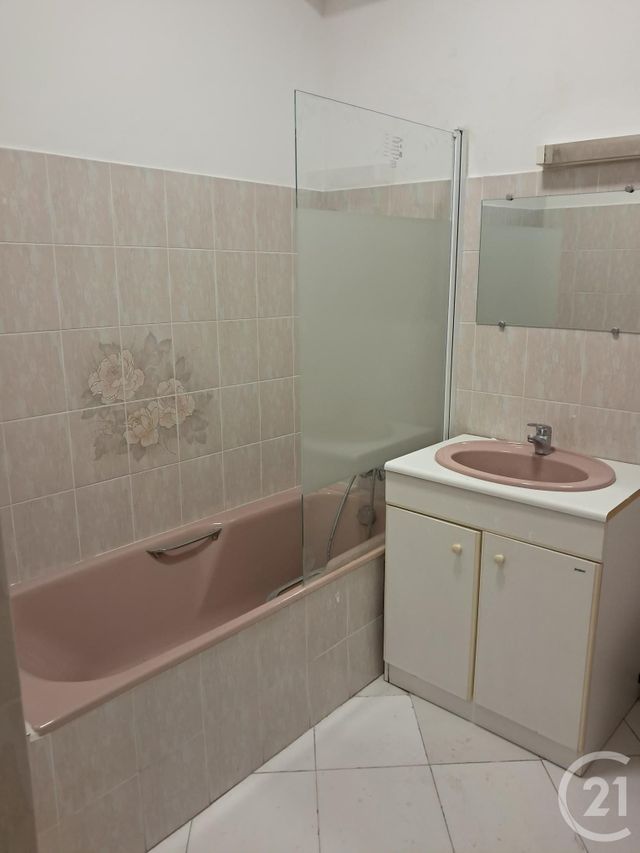 Appartement Studio à louer - 1 pièce - 32.59 m2 - MARTIGUES - 13 - PROVENCE-ALPES-COTE-D-AZUR - Century 21 Icaza Immobilier