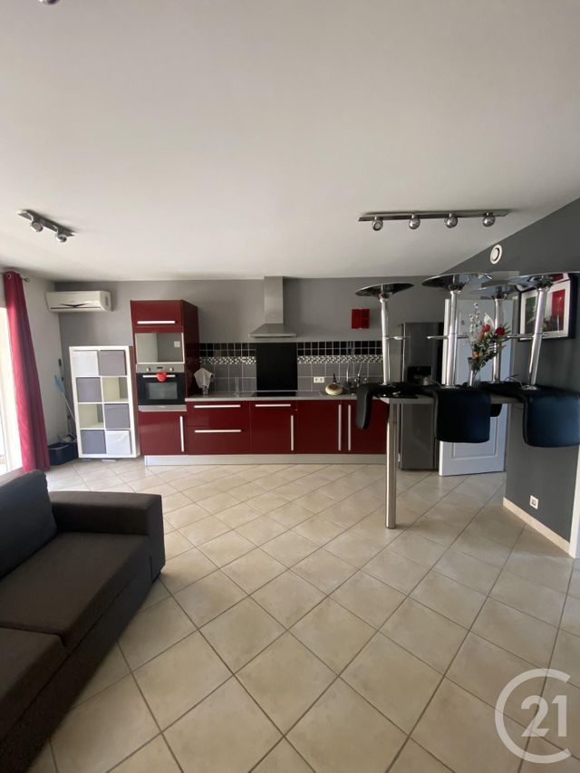 Appartement T2 à louer - 2 pièces - 43.91 m2 - CHATEAUNEUF LES MARTIGUES - 13 - PROVENCE-ALPES-COTE-D-AZUR - Century 21 Icaza Immobilier