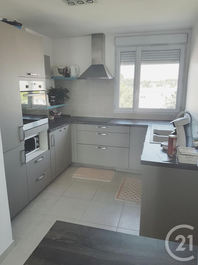 Appartement T5 à louer - 5 pièces - 101.26 m2 - MARTIGUES - 13 - PROVENCE-ALPES-COTE-D-AZUR - Century 21 Icaza Immobilier