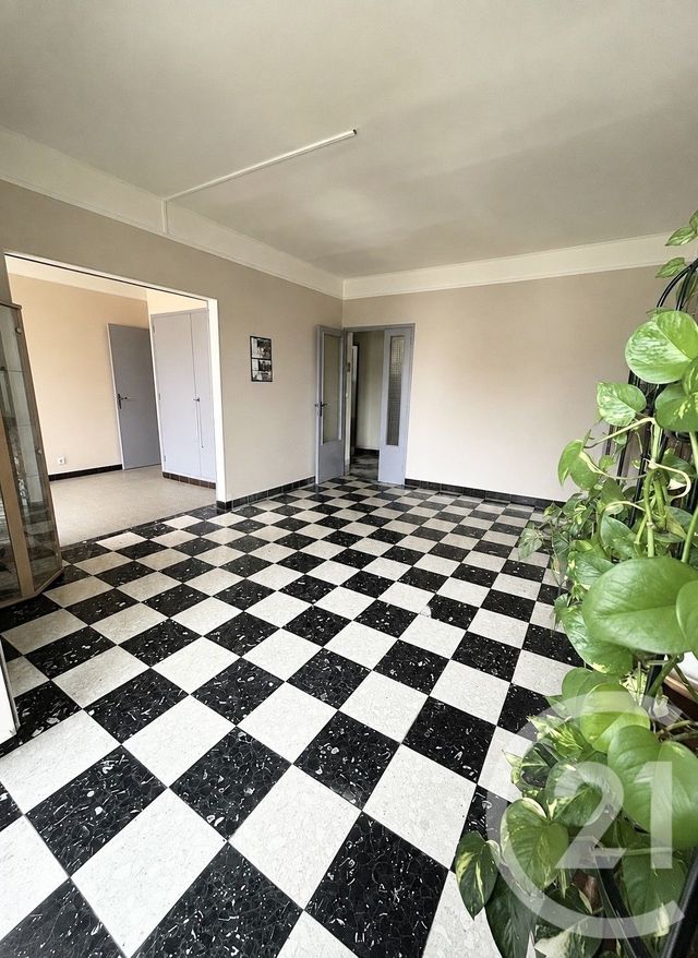 Appartement à vendre - 4 pièces - 85.81 m2 - MARIGNANE - 13 - PROVENCE-ALPES-COTE-D-AZUR - Century 21 Icaza Immobilier
