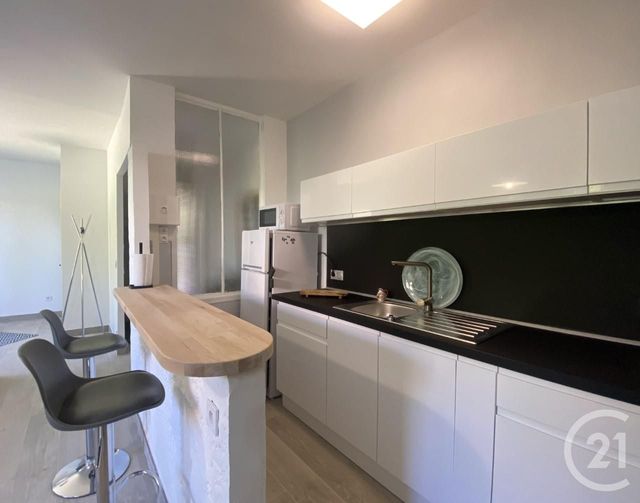 Appartement T2 à louer - 2 pièces - 48.2 m2 - CHATEAUNEUF LES MARTIGUES - 13 - PROVENCE-ALPES-COTE-D-AZUR - Century 21 Icaza Immobilier