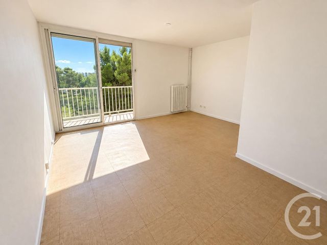 Appartement F3 à vendre - 3 pièces - 66.0 m2 - PORT DE BOUC - 13 - PROVENCE-ALPES-COTE-D-AZUR - Century 21 Icaza Immobilier