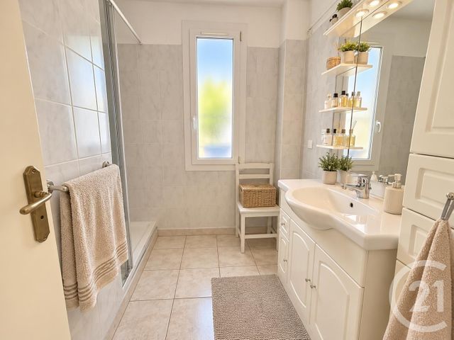 Appartement F4 à vendre - 4 pièces - 72.0 m2 - MARTIGUES - 13 - PROVENCE-ALPES-COTE-D-AZUR - Century 21 Icaza Immobilier