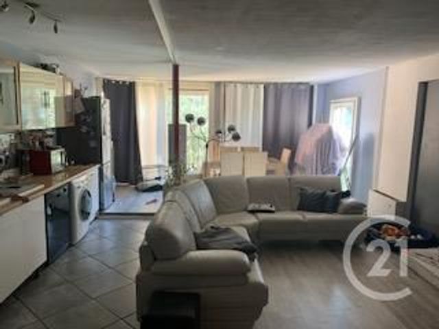 Afficher la photo en grand Appartement T3 à vendre - 3 pièces - 78.92 m2 - MARTIGUES - 13 - PROVENCE-ALPES-COTE-D-AZUR - Century 21 Icaza Immobilier