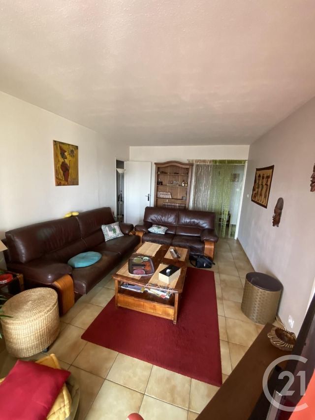 Appartement F2 à vendre - 2 pièces - 48.6 m2 - MARTIGUES - 13 - PROVENCE-ALPES-COTE-D-AZUR - Century 21 Icaza Immobilier Appartement F2 à vendre - 2 pièces - 48.6 m2 - MARTIGUES - 13 - PROVENCE-ALPES-COTE-D-AZUR - Century 21 Icaza Immobilier