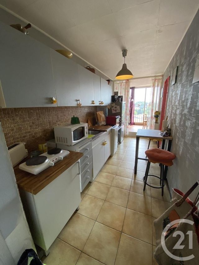 Appartement F2 à vendre - 2 pièces - 48.6 m2 - MARTIGUES - 13 - PROVENCE-ALPES-COTE-D-AZUR - Century 21 Icaza Immobilier Appartement F2 à vendre - 2 pièces - 48.6 m2 - MARTIGUES - 13 - PROVENCE-ALPES-COTE-D-AZUR - Century 21 Icaza Immobilier