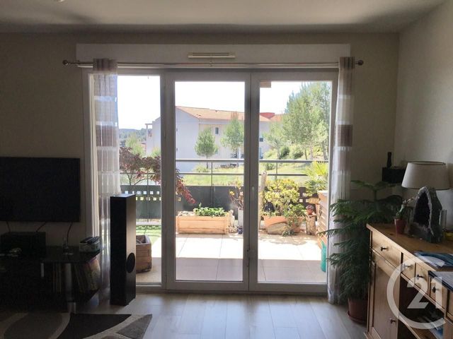 Appartement T4 à vendre - 4 pièces - 79.55 m2 - MARTIGUES - 13 - PROVENCE-ALPES-COTE-D-AZUR - Century 21 Icaza Immobilier Appartement T4 à vendre - 4 pièces - 79.55 m2 - MARTIGUES - 13 - PROVENCE-ALPES-COTE-D-AZUR - Century 21 Icaza Immobilier