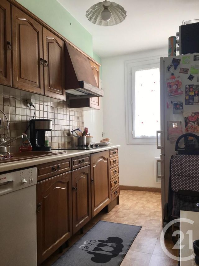 Appartement T3 à vendre - 3 pièces - 61.64 m2 - MARTIGUES - 13 - PROVENCE-ALPES-COTE-D-AZUR - Century 21 Icaza Immobilier Appartement T3 à vendre - 3 pièces - 61.64 m2 - MARTIGUES - 13 - PROVENCE-ALPES-COTE-D-AZUR - Century 21 Icaza Immobilier