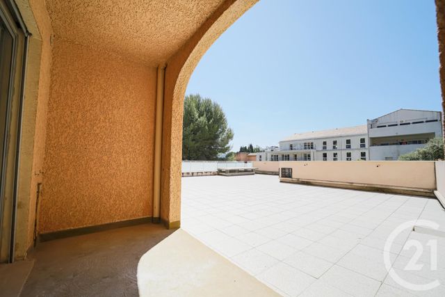 Studio à vendre - 1 pièce - 35.0 m2 - MARTIGUES - 13 - PROVENCE-ALPES-COTE-D-AZUR - Century 21 Icaza Immobilier Studio à vendre - 1 pièce - 35.0 m2 - MARTIGUES - 13 - PROVENCE-ALPES-COTE-D-AZUR - Century 21 Icaza Immobilier