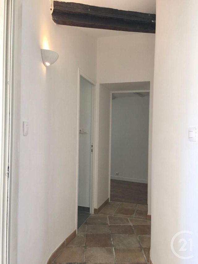 maison à vendre - 3 pièces - 74.32 m2 - ST MITRE LES REMPARTS - 13 - PROVENCE-ALPES-COTE-D-AZUR - Century 21 Icaza Immobilier maison à vendre - 3 pièces - 74.32 m2 - ST MITRE LES REMPARTS - 13 - PROVENCE-ALPES-COTE-D-AZUR - Century 21 Icaza Immobilier