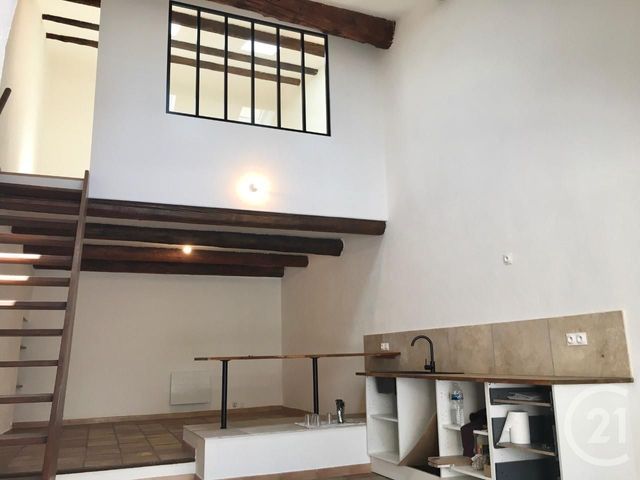maison à vendre - 3 pièces - 74.32 m2 - ST MITRE LES REMPARTS - 13 - PROVENCE-ALPES-COTE-D-AZUR - Century 21 Icaza Immobilier maison à vendre - 3 pièces - 74.32 m2 - ST MITRE LES REMPARTS - 13 - PROVENCE-ALPES-COTE-D-AZUR - Century 21 Icaza Immobilier